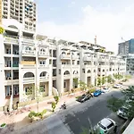 Charming 1-Bedroom Apartment In Autumn, Jvc
